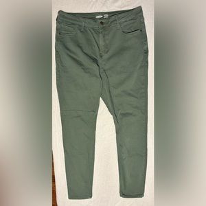 Old Navy Rockstar Built-In Warm Jeans